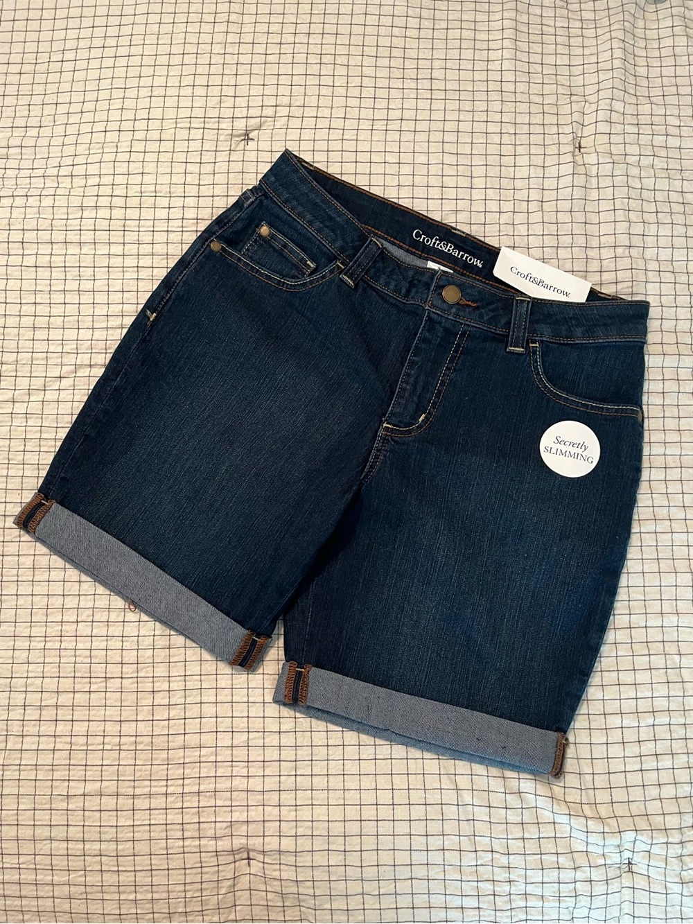 NWT Croft & Barrow Dark Blue Denim Cuffed Women's Shorts